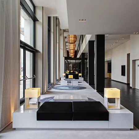 Otel Steigenberger Airport Berlin 4*