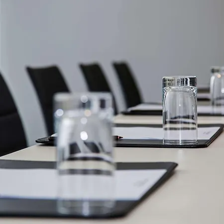 Steigenberger Airport Berlin Отель