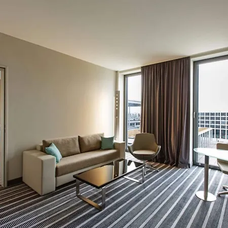 Steigenberger Airport Berlin 4*