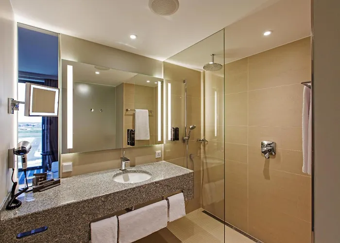 Steigenberger Airport Berlin 4*