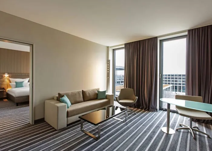 Steigenberger Airport Berlin 4*